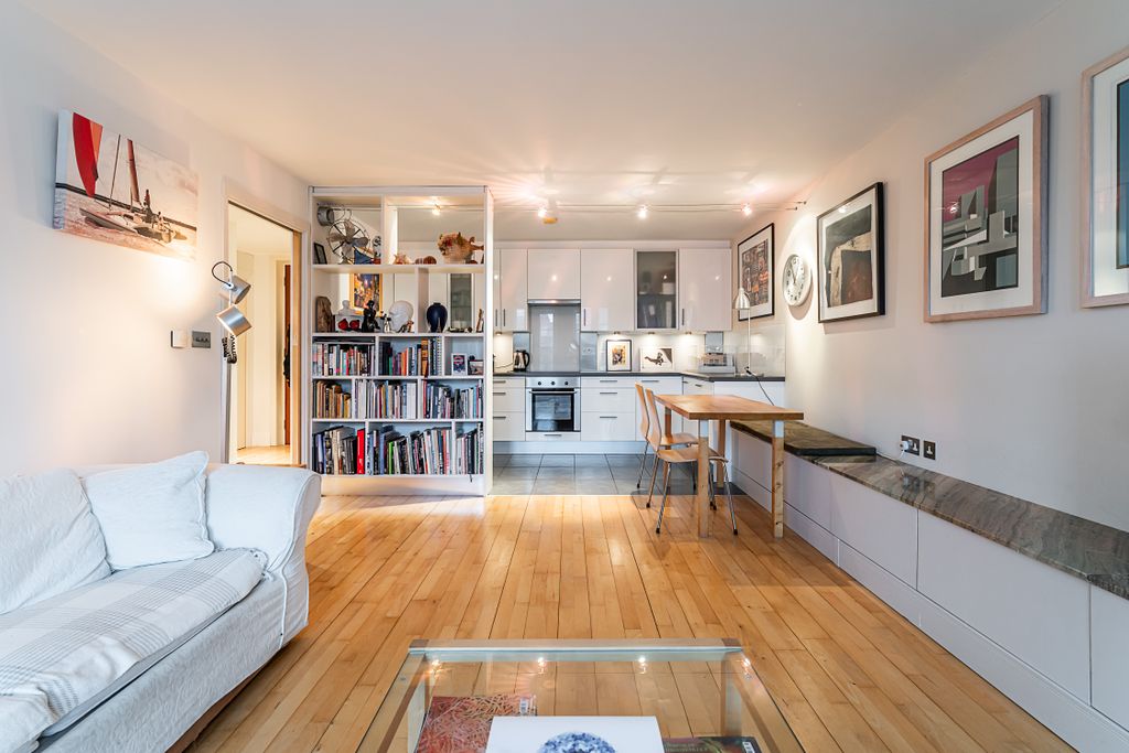 Property photo 2 of 19