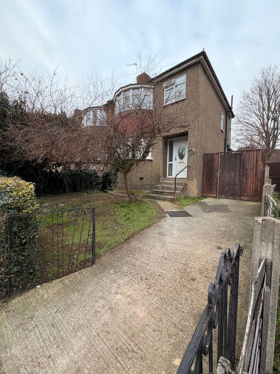 Property photo 1 of 32