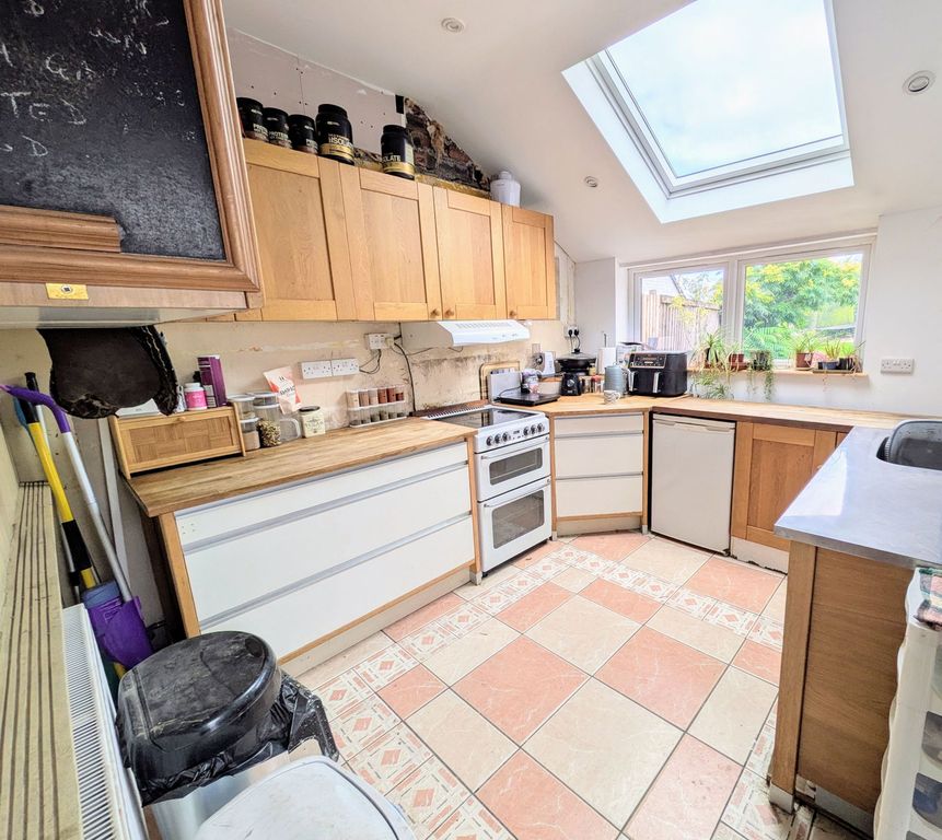 Property photo 2 of 19