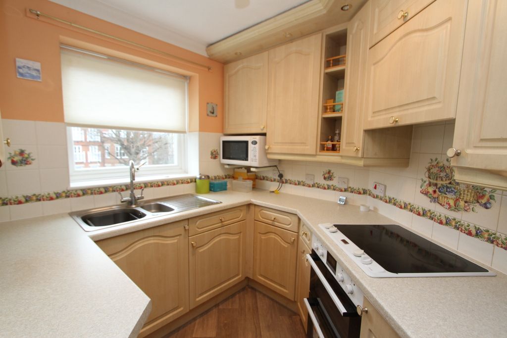 Property photo 3 of 9