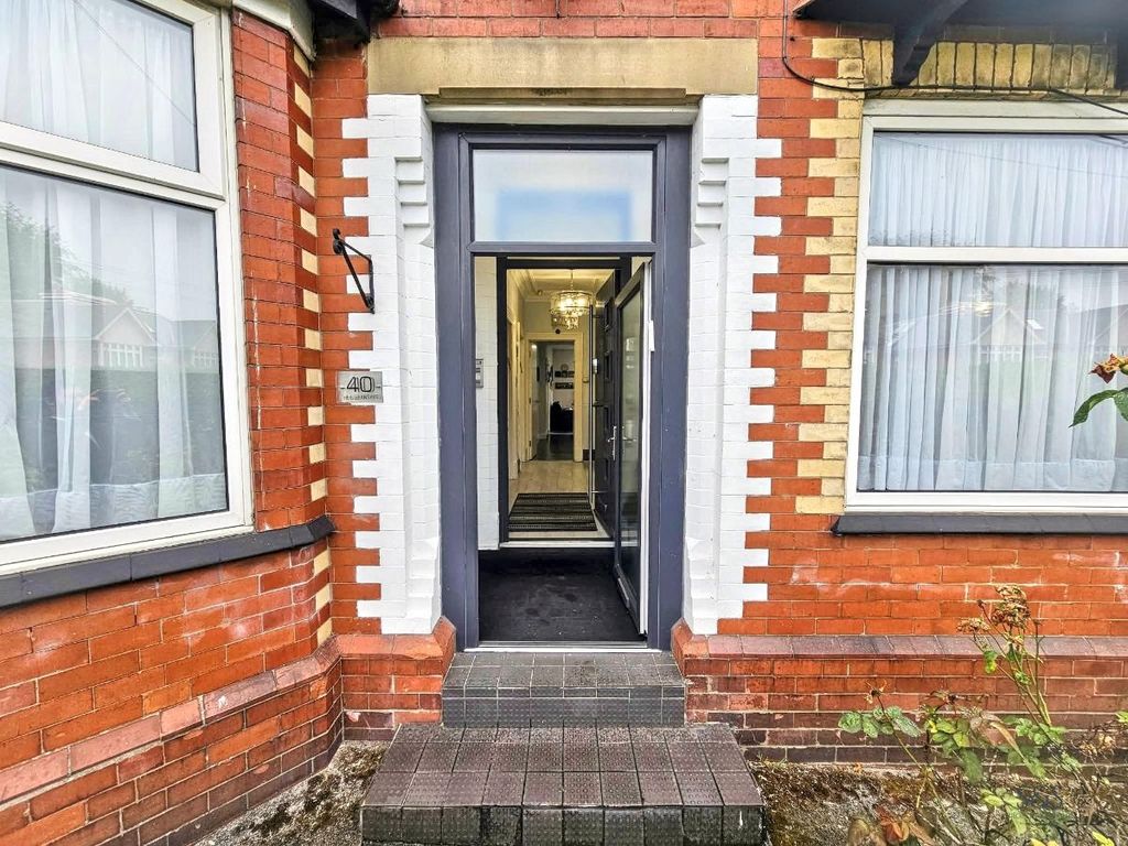 Property photo 3 of 57