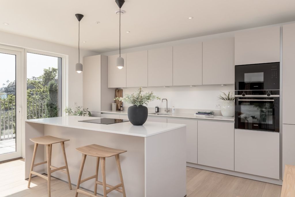 Property photo 1 of 16 Living/Dining