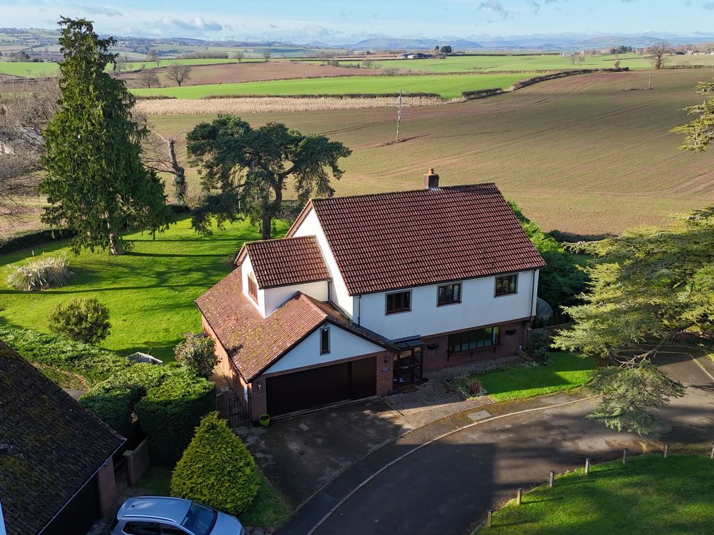 Property photo 1 of 30