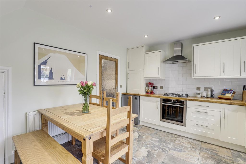 Property photo 3 of 19 3273.Jpg