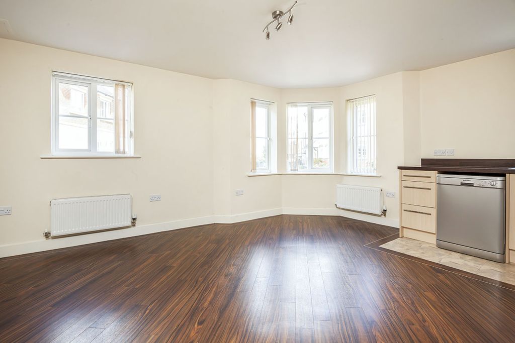 Property photo 3 of 7 Open Plan Living Roo
