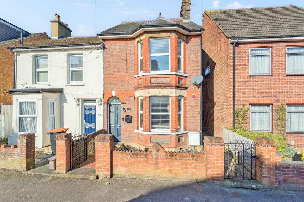 Property photo 1 of 23