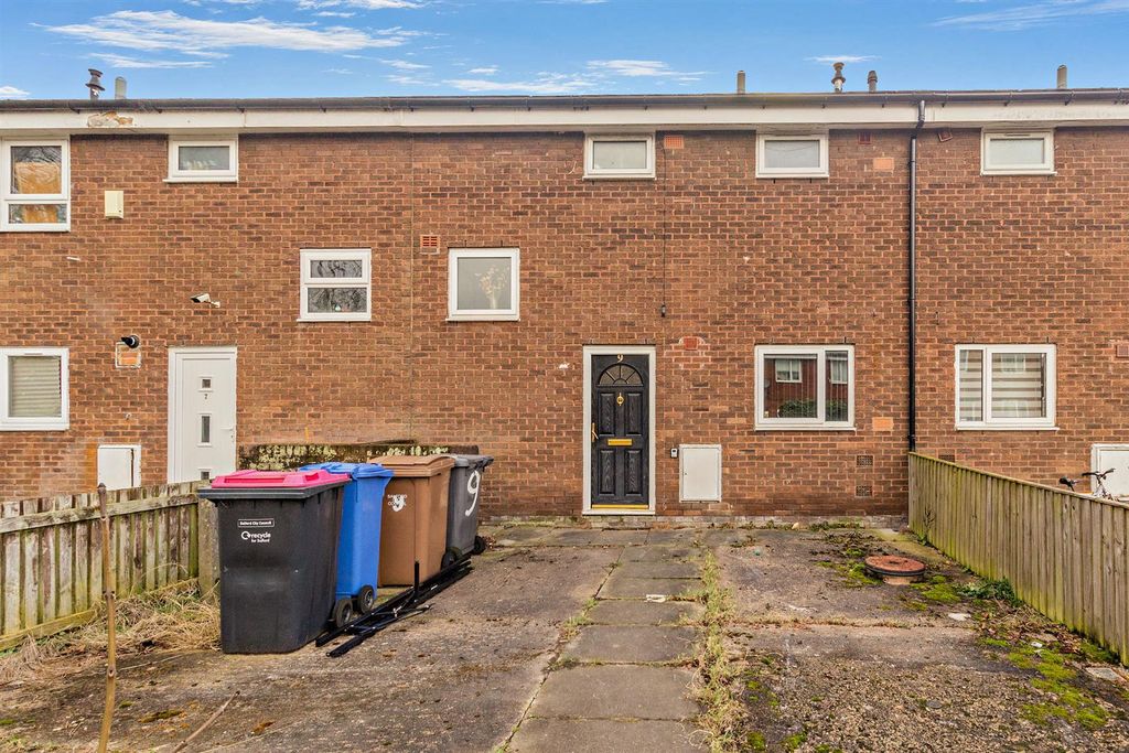 Property photo 1 of 12 8677316-Exterior05-800.Jpg