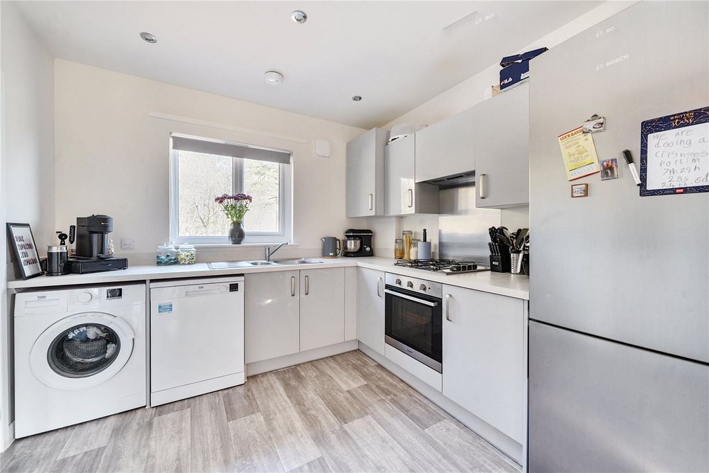 Property photo 3 of 20 Picture No. 16