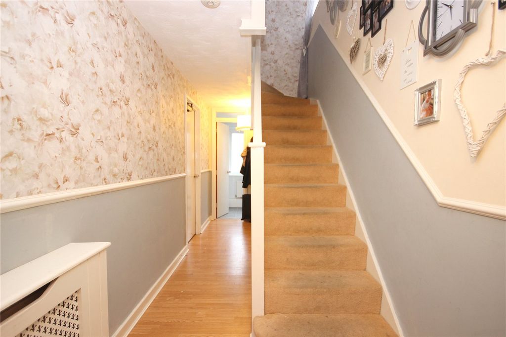Property photo 3 of 21 Picture No. 06