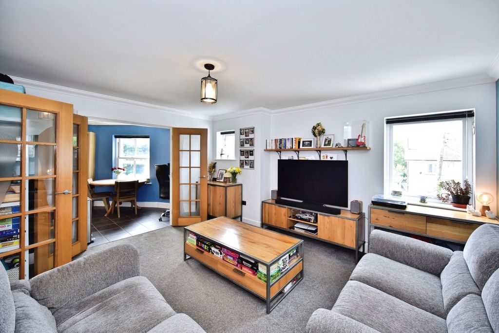 Property photo 1 of 12 Pbox-Img.Jpg