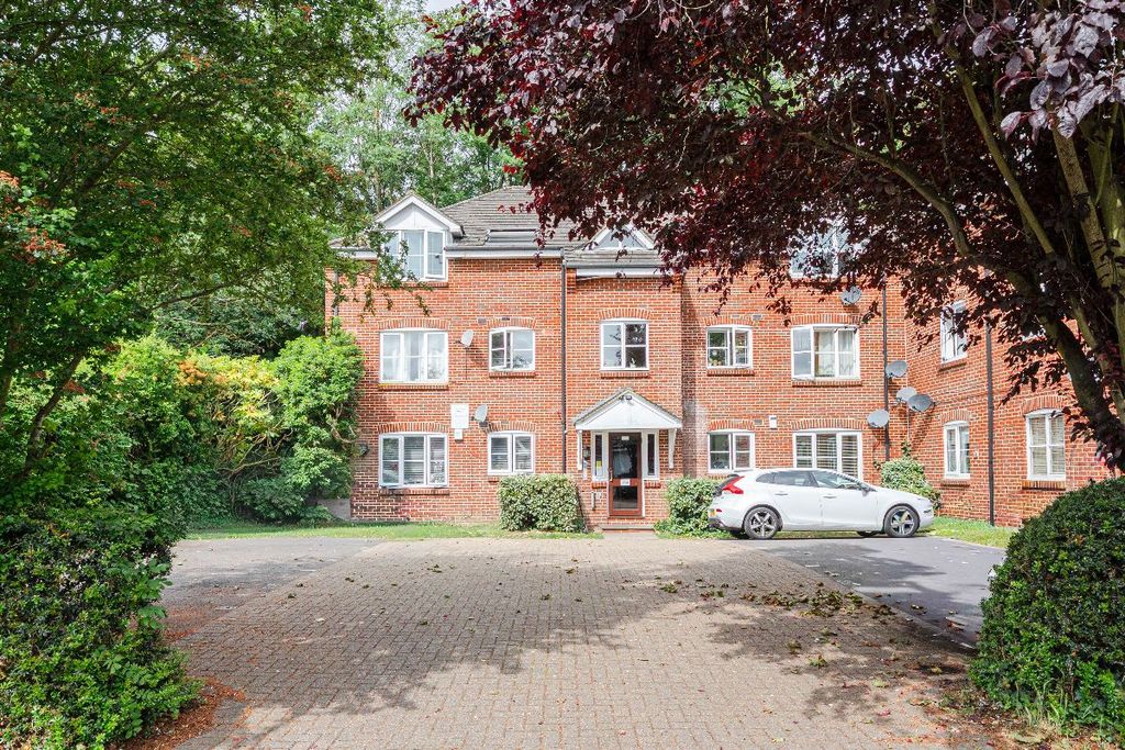 Property photo 1 of 10