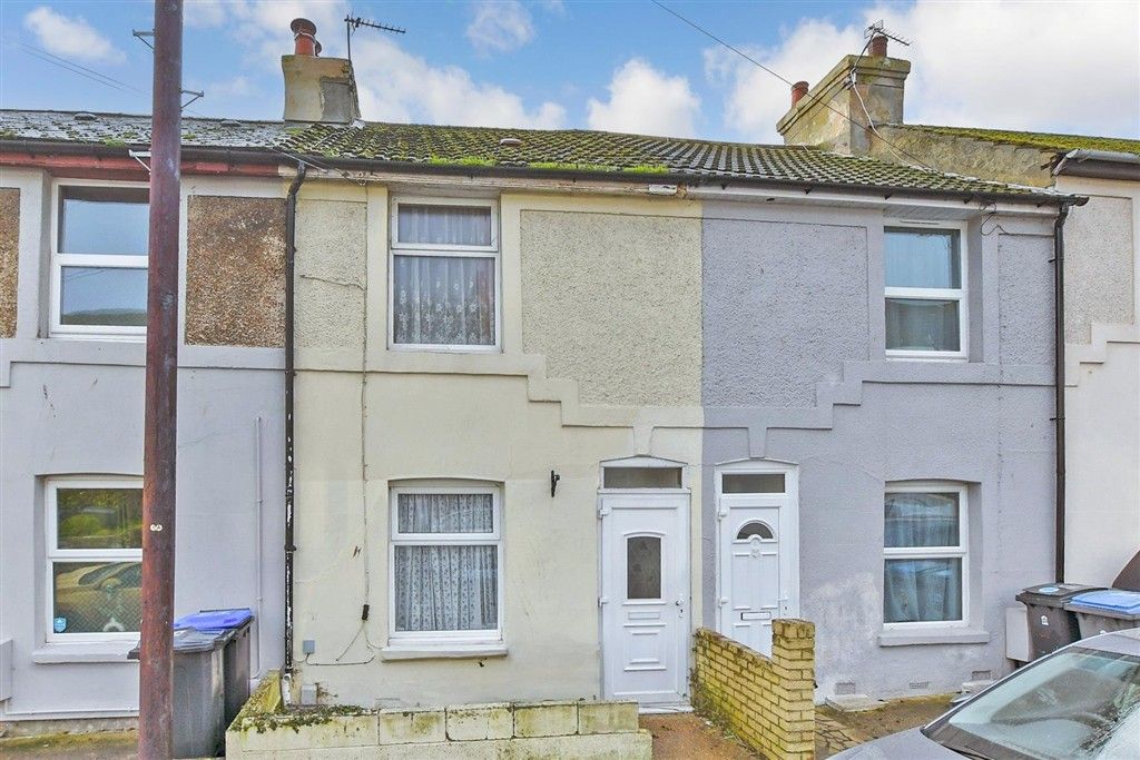 Property photo 2 of 8 External Front Web