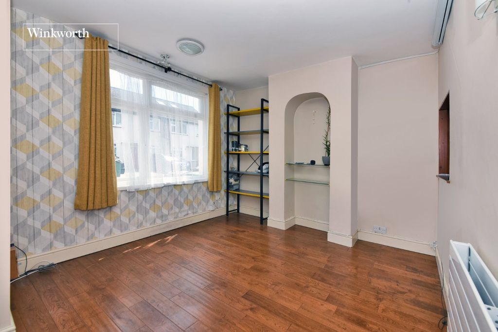 Property photo 2 of 13 Picture No. 20