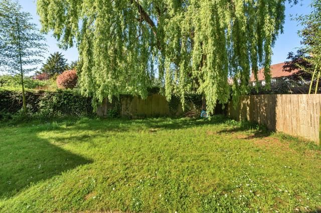 Property photo 2 of 17 Garden
