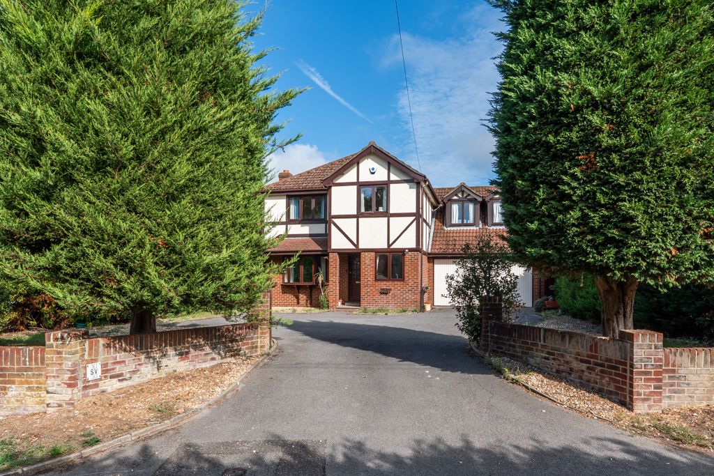 Property photo 1 of 17