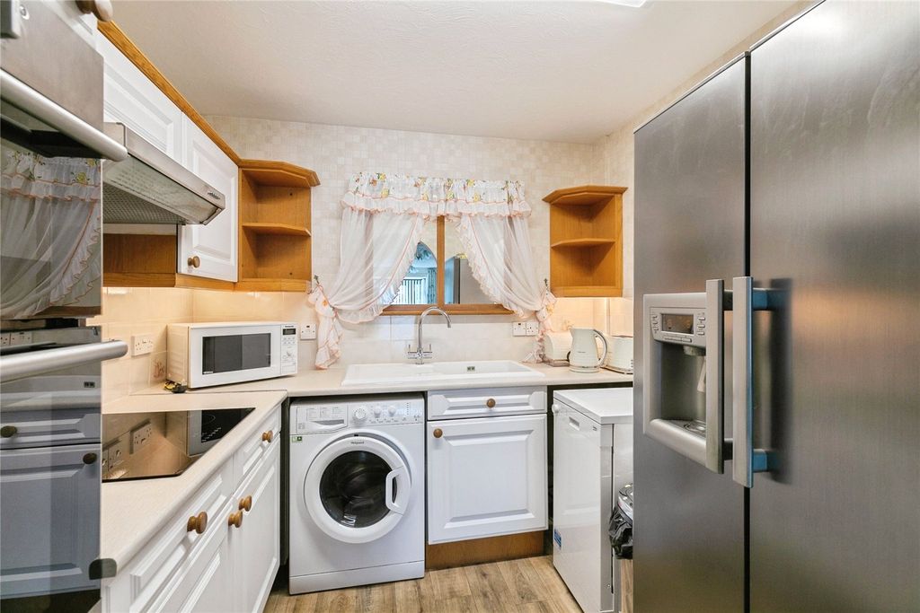 Property photo 3 of 13 Kitchen