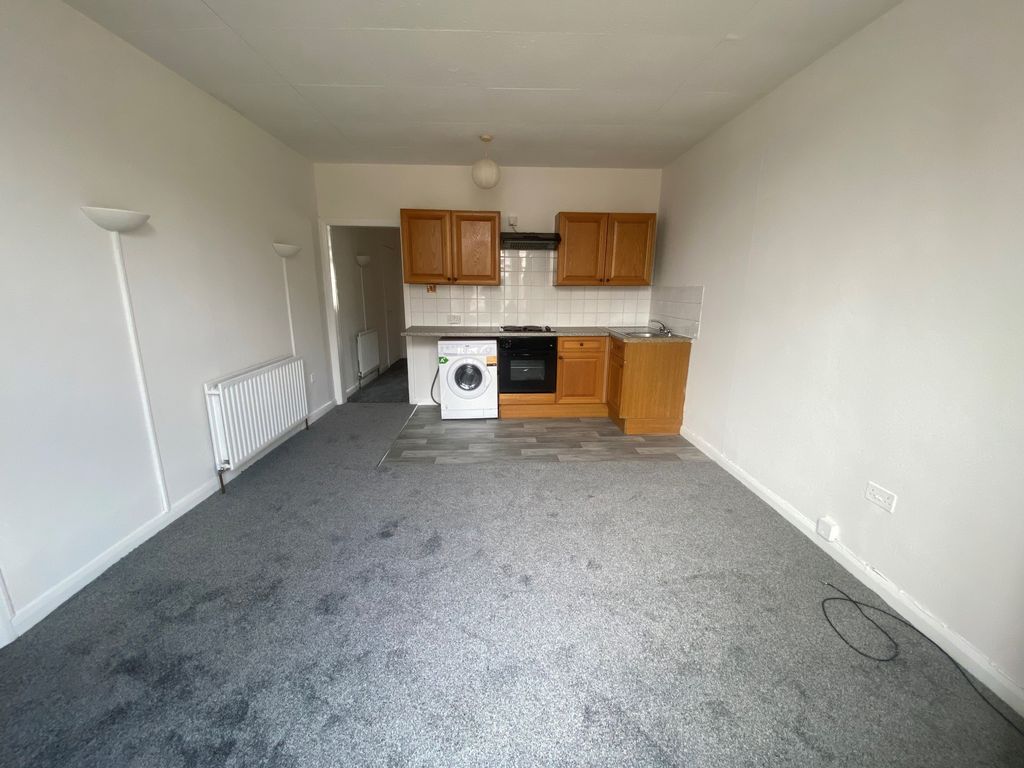 Property photo 2 of 3