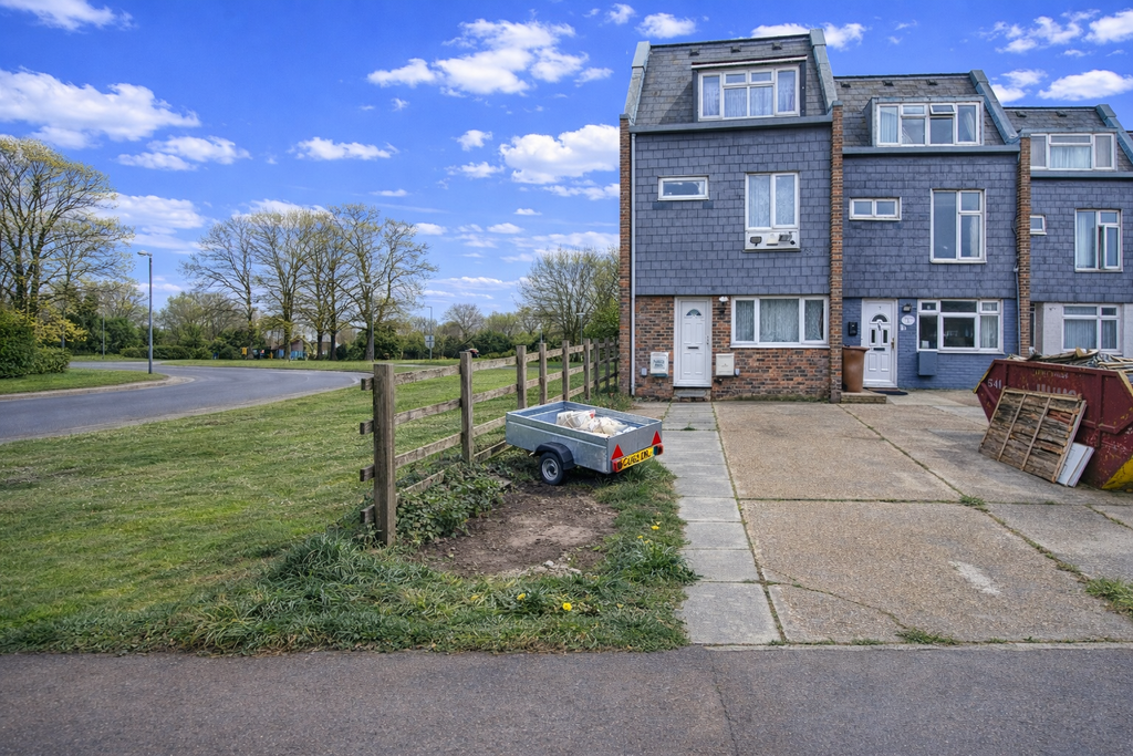 Property photo 1 of 14 C11Fad4F-D06F-4E02-B9A3-1D4D92B0B335