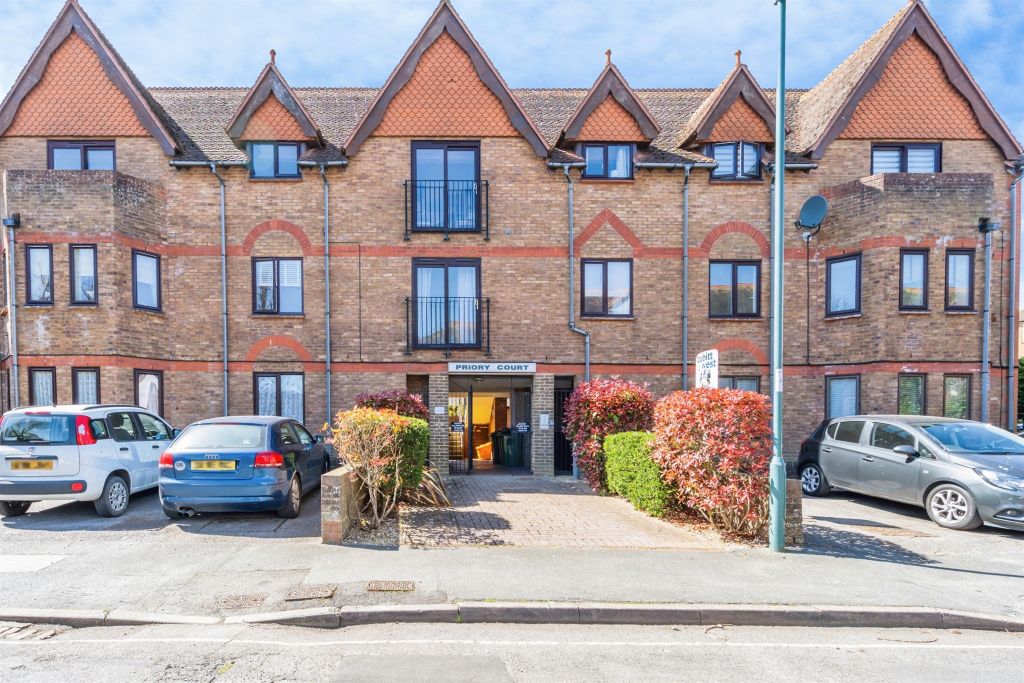 Property photo 1 of 9