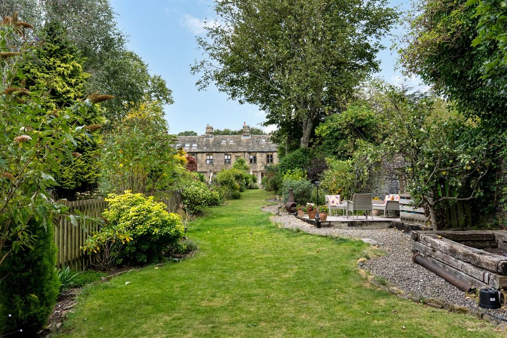 Property photo 2 of 30 Picture No. 04