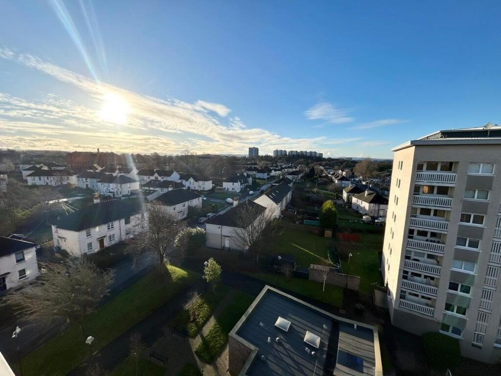 Property photo 2 of 11