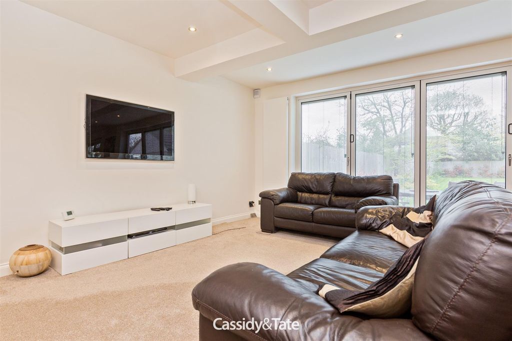 Property photo 3 of 34 21Northriding (22).Jpg