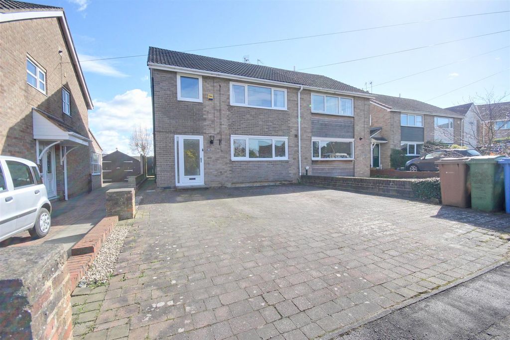 Property photo 3 of 12 Img_0007-Img_0009_Lzn.Jpg