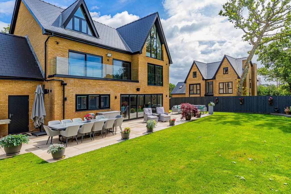 Additional image 17 of 7 bed detached house for saleDruidstone Road, Old St. Mellons, Cardiff CF3