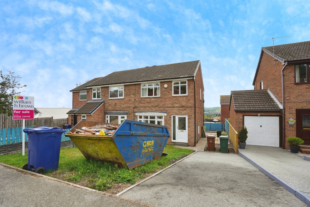 Property photo 2 of 17