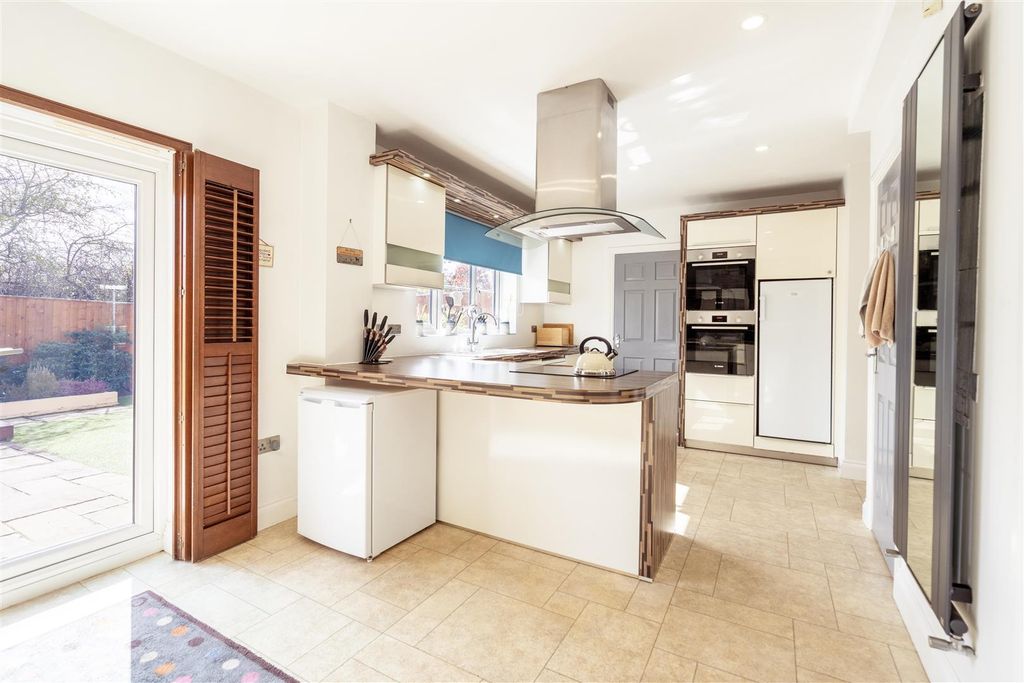 Property photo 3 of 13 Kitchen / Diner