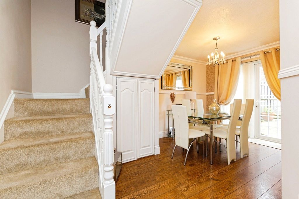 Property photo 2 of 19 Picture No. 01