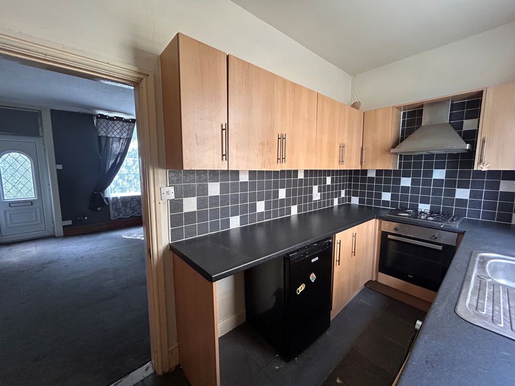 Property photo 3 of 5