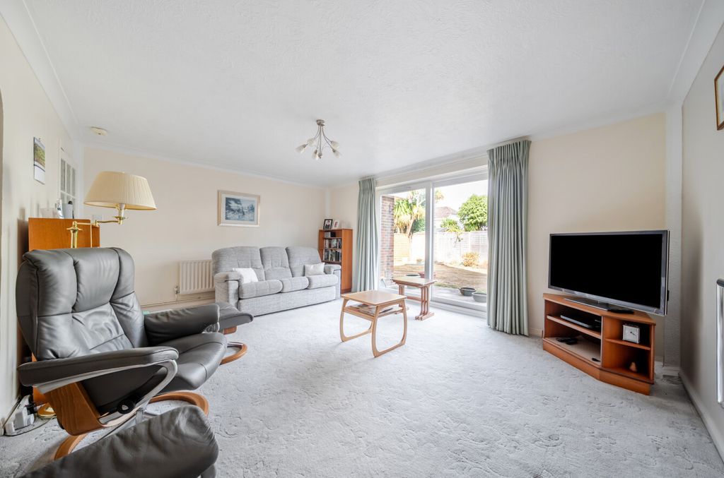 Property photo 3 of 11 1512805-14-6A9065...