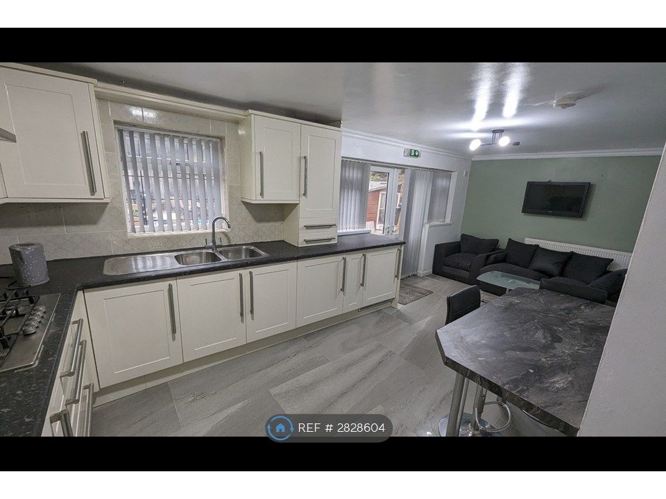 Property photo 1 of 34