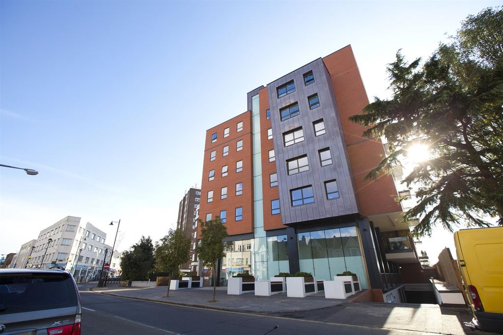 Property photo 1 of 14 Eden Point.Jpg