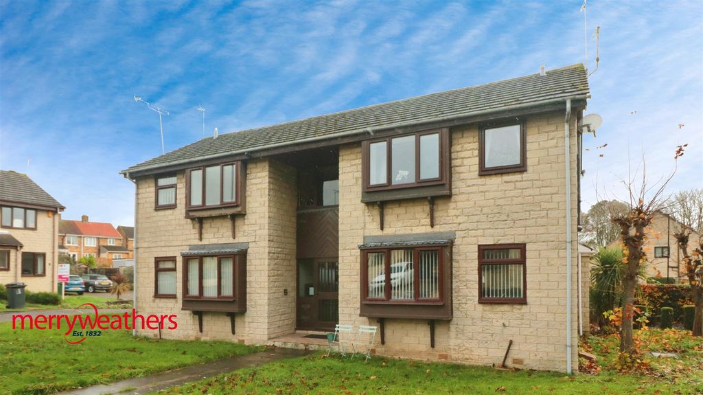 Property photo 1 of 5