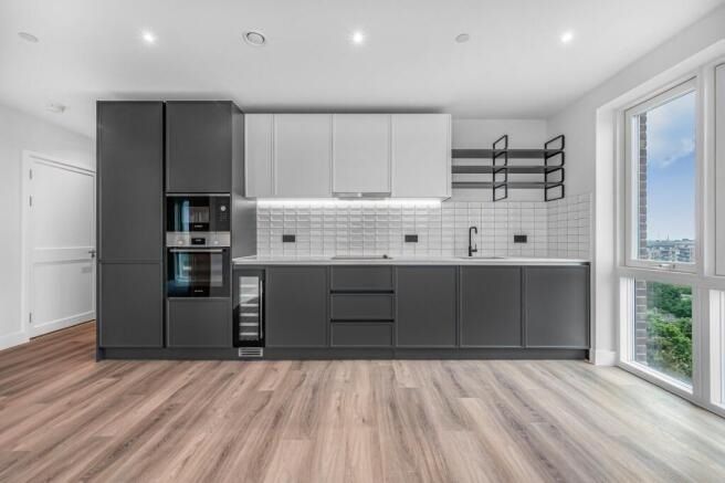 Property photo 2 of 5