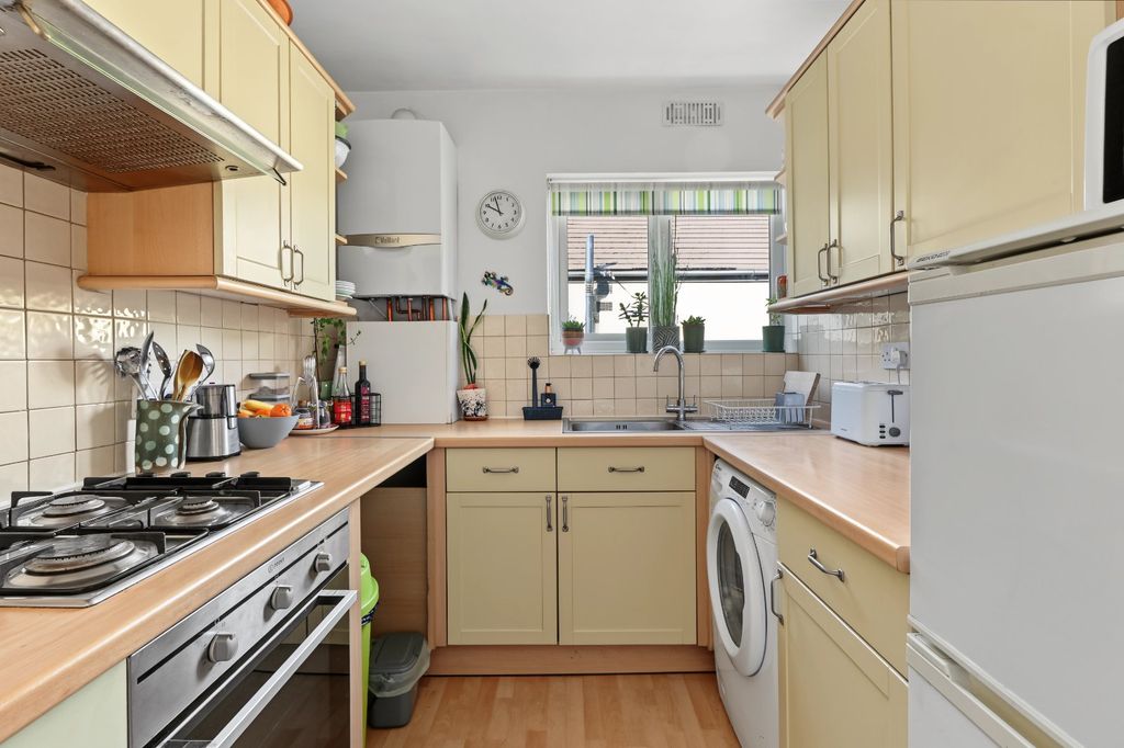 Property photo 3 of 15