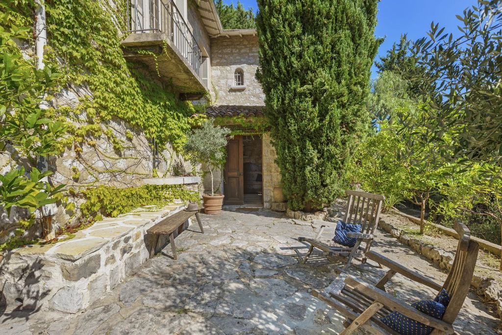 Property photo 3 of 36