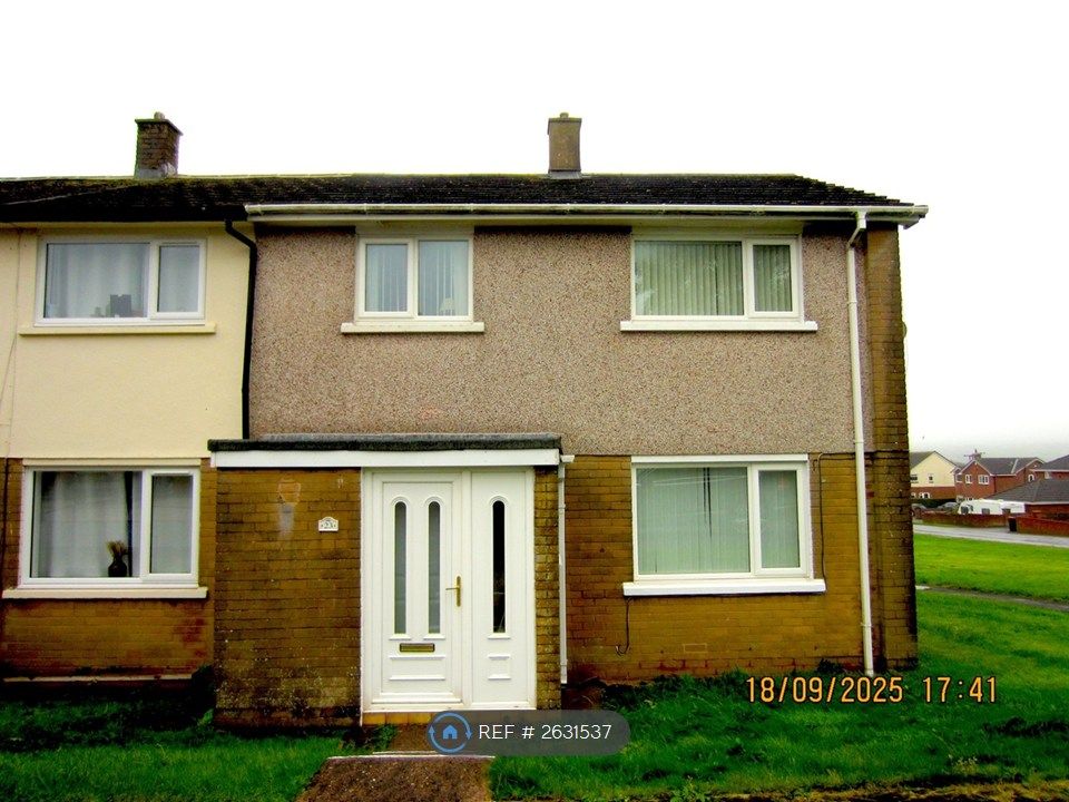 Property photo 1 of 8 23 The Rowans