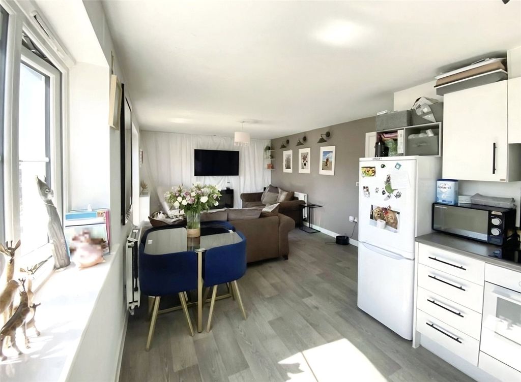 Property photo 3 of 12 Picture No. 06