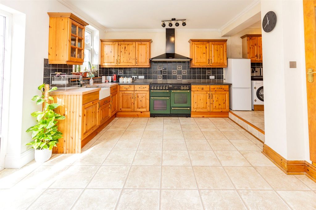 Property photo 3 of 19 Picture No. 07