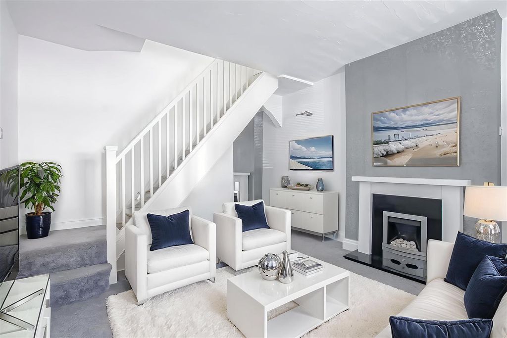 Property photo 2 of 25 2.Jpg