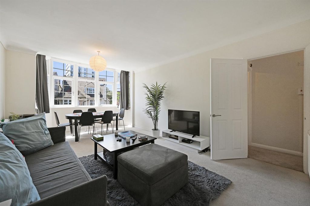 Property photo 1 of 8 Rclr- Flat 2, 7 Kingscroft Road- Reception 6 (1).J