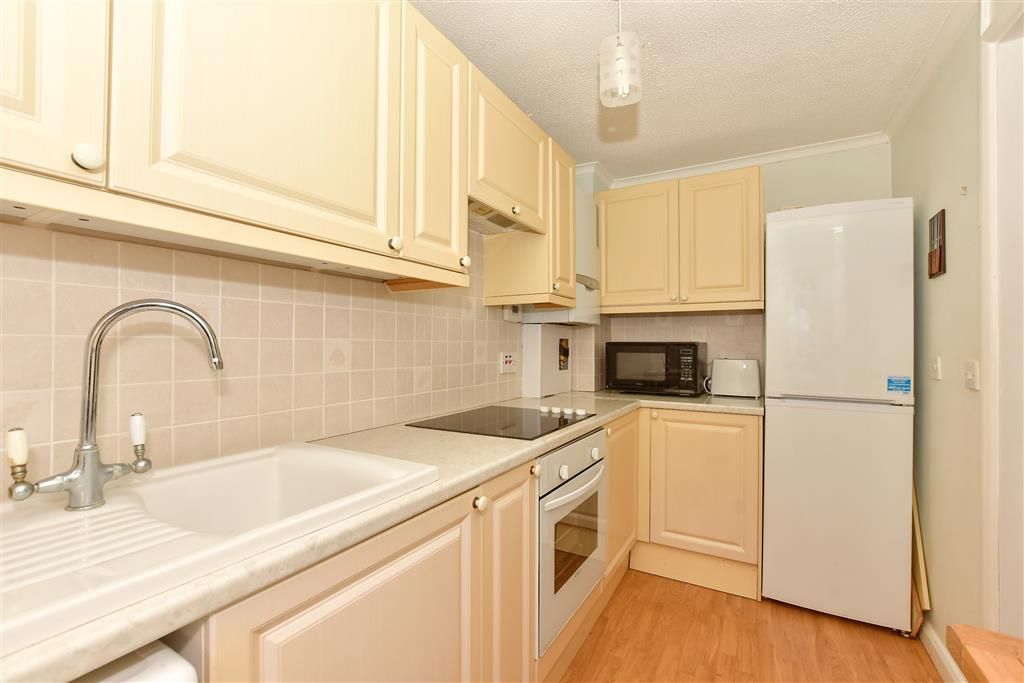 Property photo 3 of 5 Kitchen