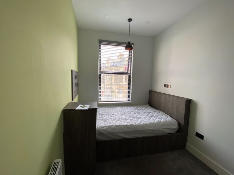 Property photo 1 of 3 Room