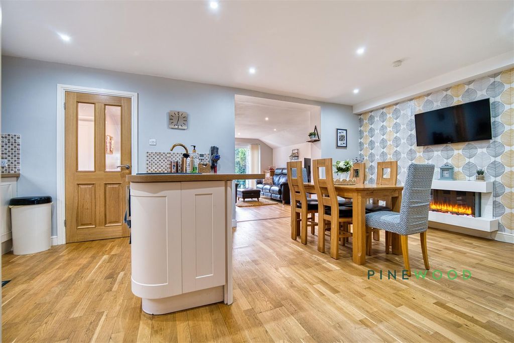 Property photo 2 of 35 Kitchen / Dining Room