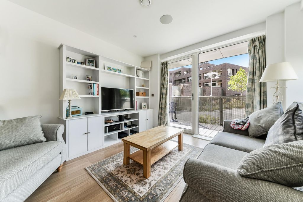 Property photo 1 of 9