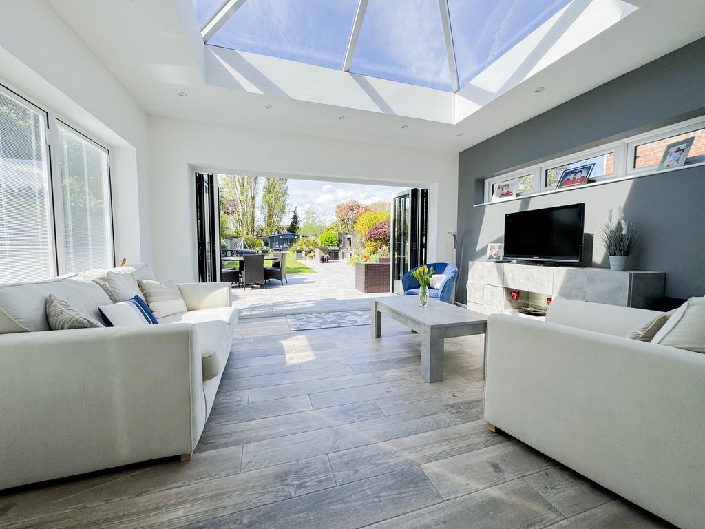 Property photo 3 of 29