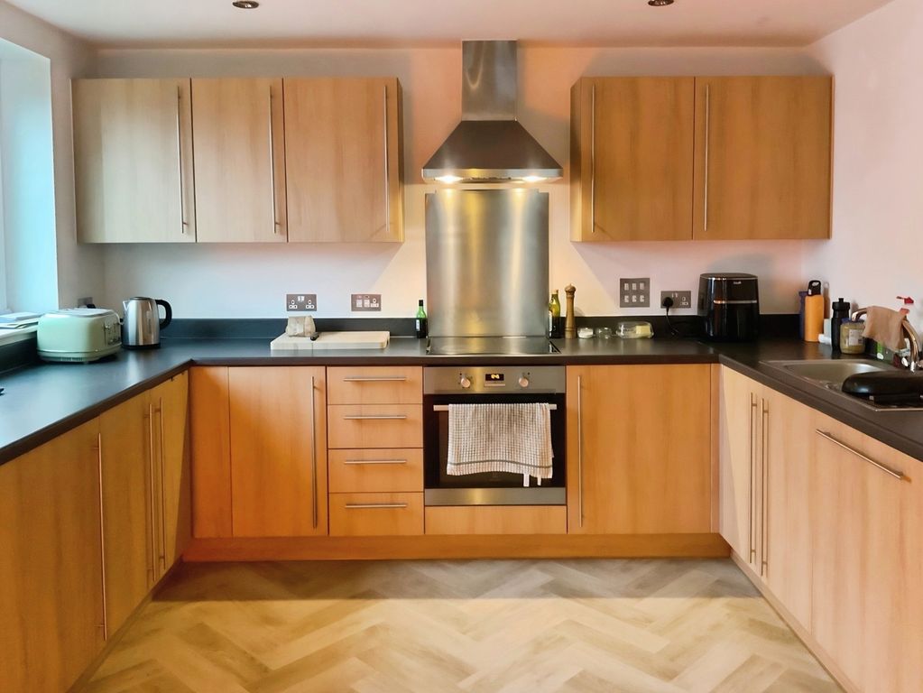 Property photo 2 of 9 Pbox-Img.Jpg